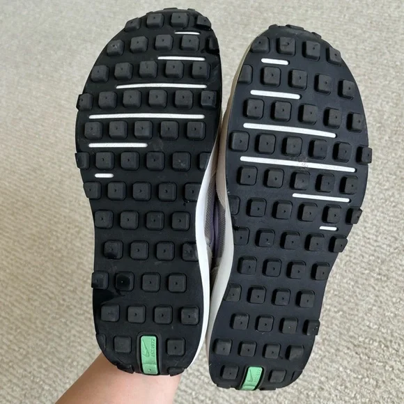 Nike Waffle One - Picture 3 of 8